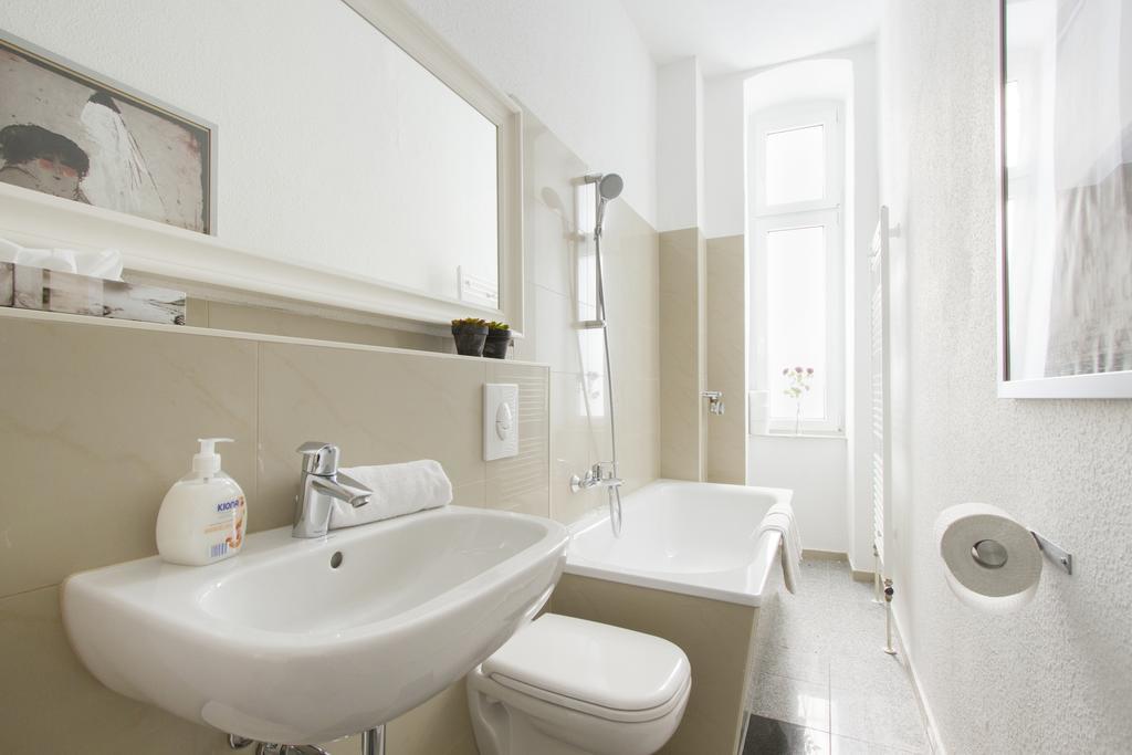 Primeflats - Apartments Genter Berlin-Wedding Екстер'єр фото